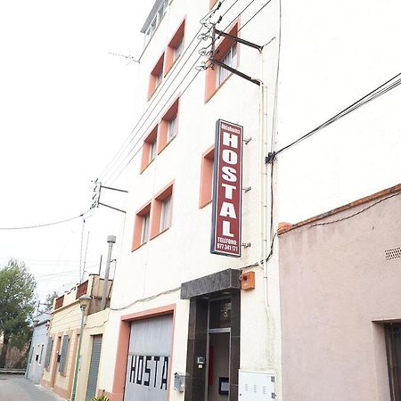 Hostal Oklahoma Реус Экстерьер фото