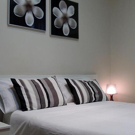 Hostal Oklahoma Реус Экстерьер фото