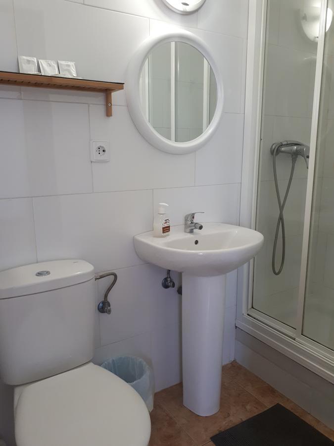 Hostal Oklahoma Реус Экстерьер фото