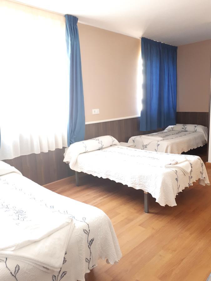 Hostal Oklahoma Реус Экстерьер фото